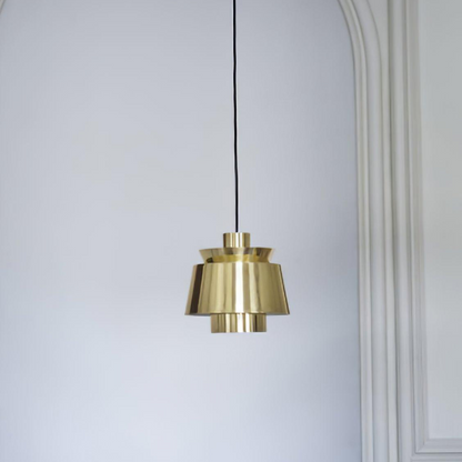 StellarBeam - Elegant Light Pendant