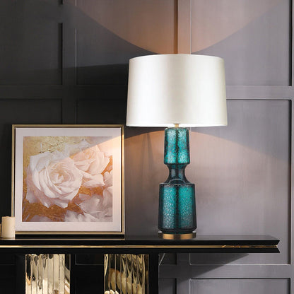 LuxAura – Elegante Lampada da Tavolo in Metallo e Vetro