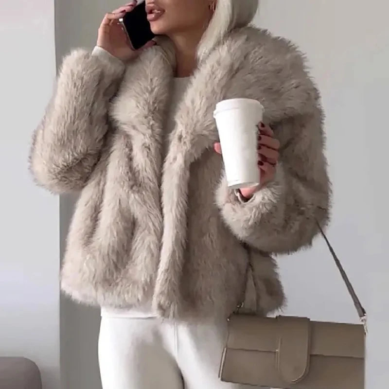 Women's Faux Fur Short Jacket – Stylish Winter Coat for Autumn Casual and Semi-Formal Wear 9