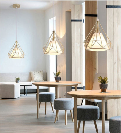 SteelAura – Luz de Techo Industrial Moderna