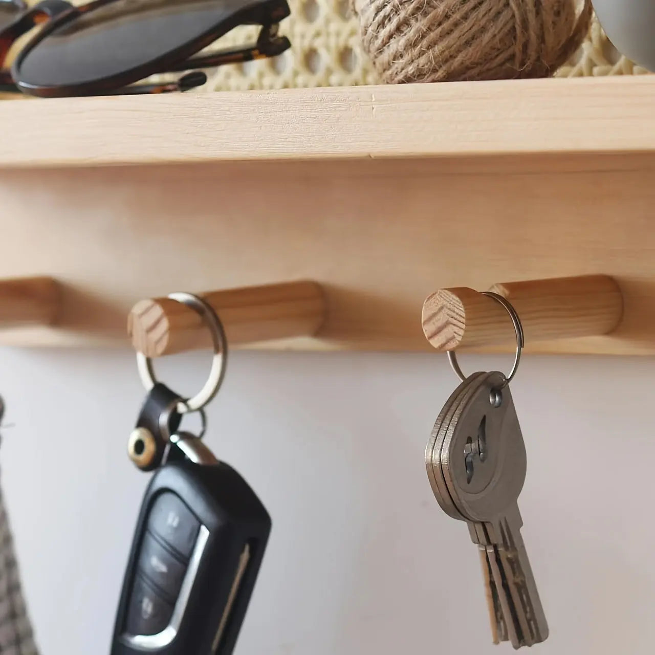 HookShelf - Étagère en bois avec crochets