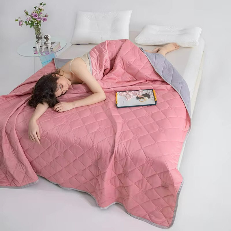 Lightweight Summer Quilt Air Condition Comforter Cool Duvet