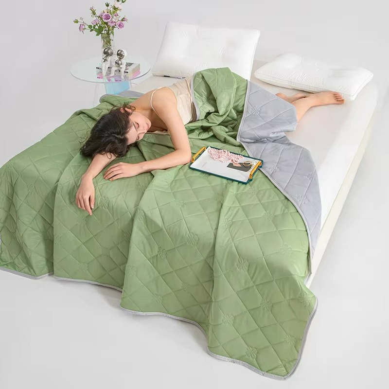 Lightweight Summer Quilt Air Condition Comforter Cool Duvet