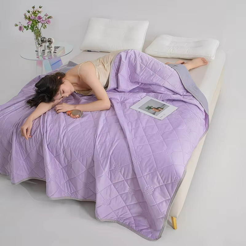 Lightweight Summer Quilt Air Condition Comforter Cool Duvet