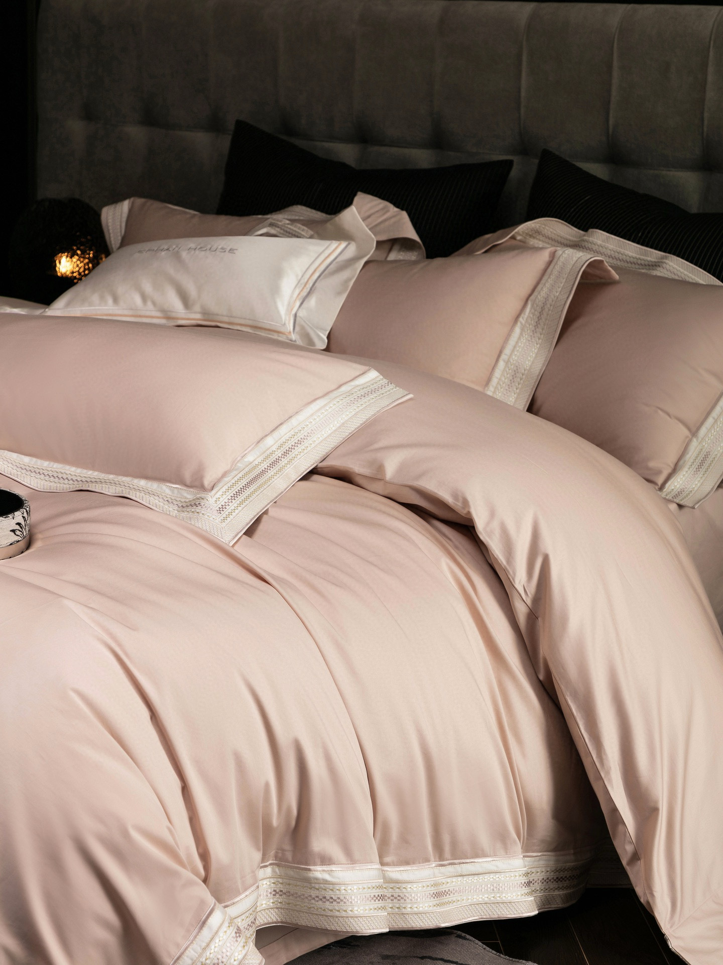 LuxeMont - Set di Biancheria da Letto Premium