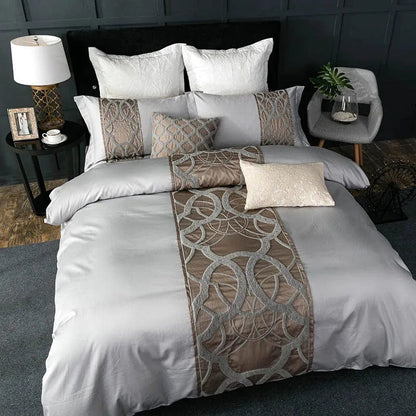 SatinLoom – Elegant Grey Duvet Cover Set with Chain Pattern