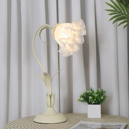 BloomBeam - Adjustable Retro Table Lamp