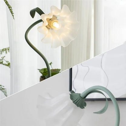 BloomBeam - Adjustable Retro Table Lamp